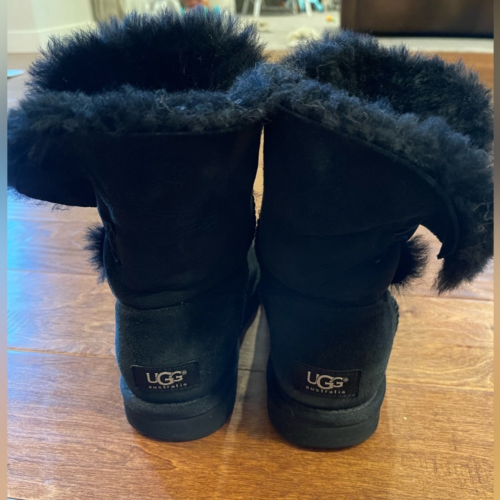 Ugg Bailey Button - image 4